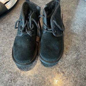 Ugg boots for kids size 1 worn once